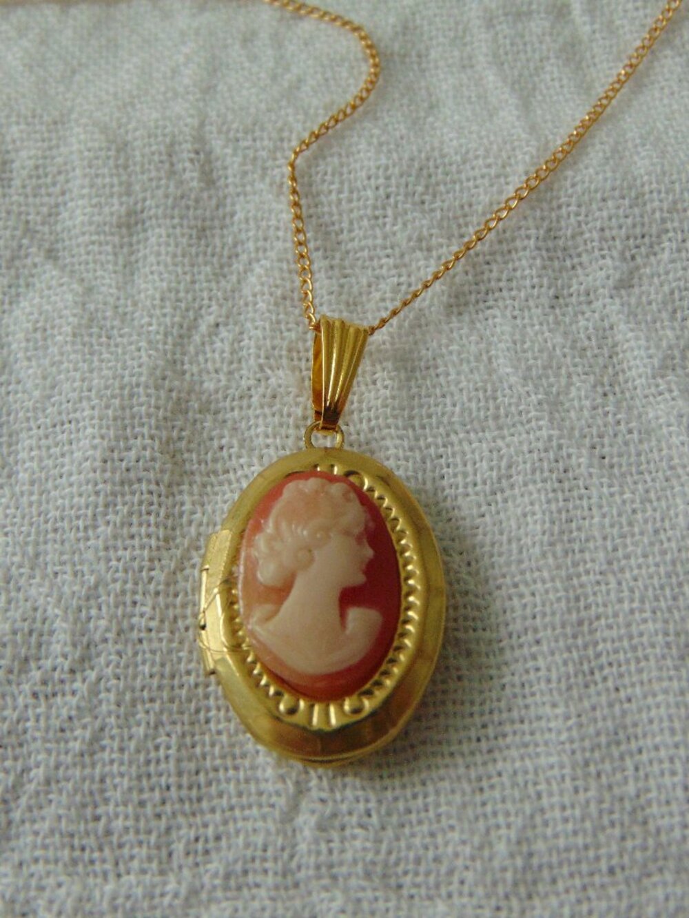 vintage antique carved shell cameo locket pendant necklace gold filled chain